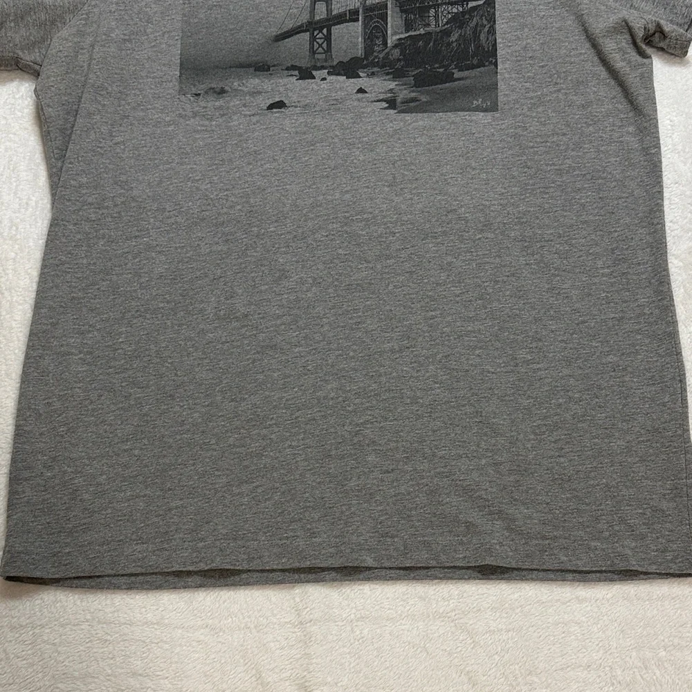 🌉Banana Republic Bridge Graphic Tee